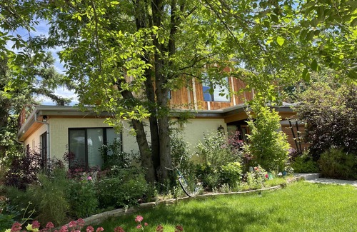 Martin Acres Apartment | Beautiful newly updated home in Boulder! Entrance on side of house up stairs.