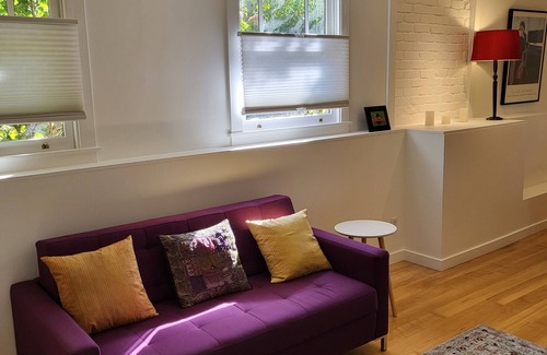 Berkeley Hills Apartment | Beautiful North Berkeley private 1 bedroom flat