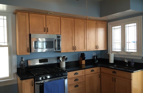 Penn Yan House | Beautiful Nostalgic Keuka Waterfront Home