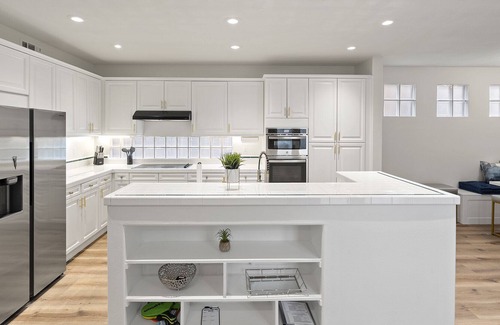 Huntington Beach House | Beautiful ocean view home w/jacuzzi, AC, bikes.