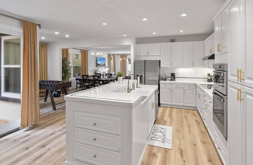 Huntington Beach House | Beautiful ocean view home w/jacuzzi, AC, bikes.