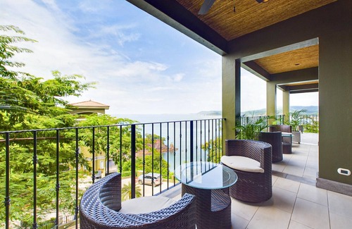 Playa Flamingo Condo | Beautiful ocean view condo, Infinity Pool, Breakfast included