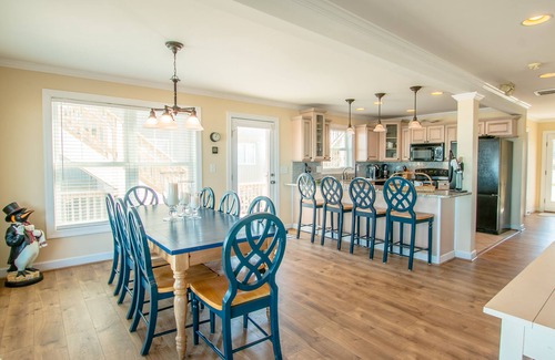 Carolina Dunes House | Beautiful oceanfront home to spot dolphins and see crashing waves