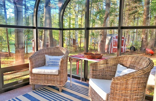 Freeport House | Beautiful oceanfront three-bedroom home overlooking Wolfe's Neck State Park.