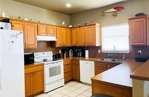 Port Mansfield House | Beautiful Off Water Home. 4 Bedroom, 4 Bath. Walking Distance to Public Pier.