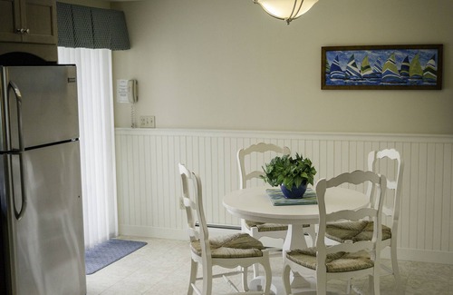 Ogunquit Condo | Beautiful Ogunquit Condo! Perfect Central Location-Walk to everything!