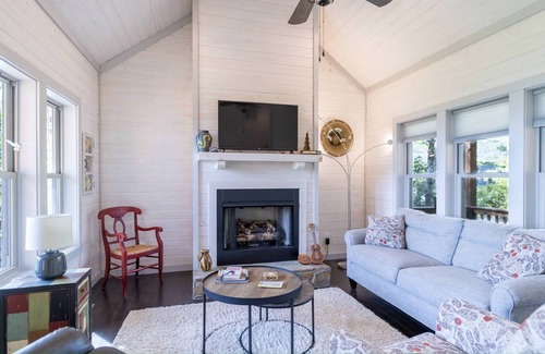 Ennice Cottage | Beautiful, peaceful and secluded cabin/cottage just off Blue Ride Parkway