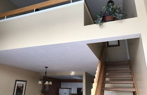 Harbor Springs Condo | Beautiful Petoskey Condo in Trout Creek - Minutes from Nubs & Boyne Highlands!