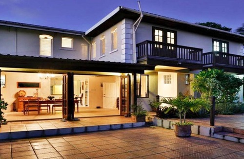 Bonne Terre Villa | Beautiful Plantation House with Pool - For 8 Guests with Ocean & Sunset Views.