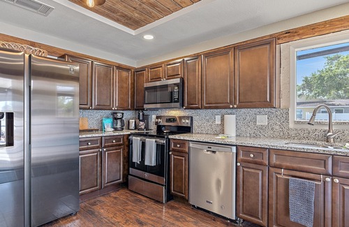 Lake Sarasota House | Beautiful, Pool Home Close to Beach, Golf, UTC