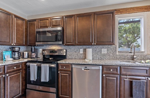 Lake Sarasota House | Beautiful, Pool Home Close to Beach, Golf, UTC