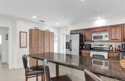 Long Key House | Beautiful Pool Home Located in a Quiet Neighborhood