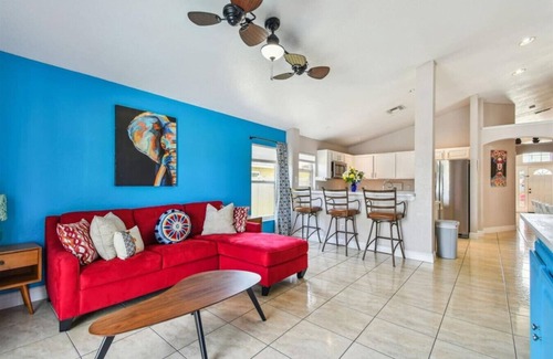 Orlando House | Beautiful Pool & King Bed Home/10 Minutes from MCO