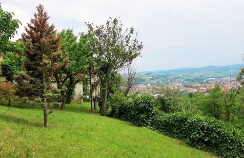 Nizza Monferrato House | Beautiful private villa for 5 people with WIFI, TV, terrace, pets allowed and parking