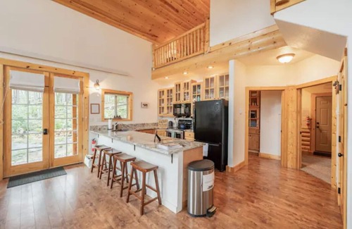 Crystal Lake Cabin | Beautiful, private cabin with room for the family