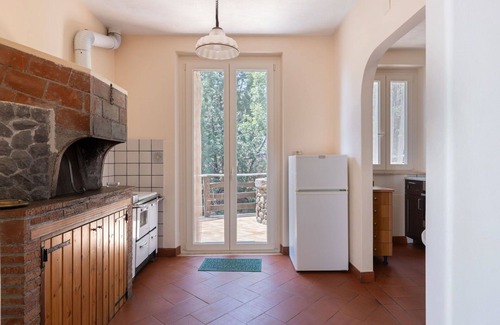 Linguaglossa Villa | Beautiful private villa for 8 people with WIFI, TV, terrace and parking