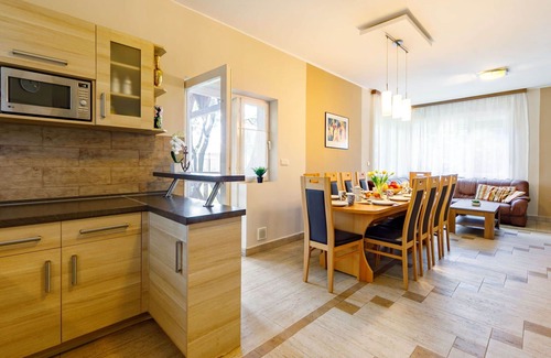 Balatonboglar House | Beautiful private villa for 12 people with WIFI, A/C, TV, patio, pets allowed and parking