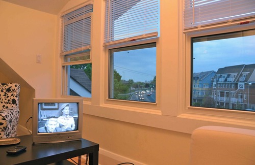 The Beaches Apartment | Beautiful Private Beachfront Apt.