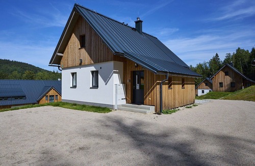 Smrzovka House | Beautiful private villa for 6 guests with WIFI, TV, terrace and parking