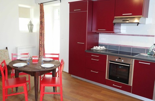 Saint-Lunaire House | Beautiful private villa for 4 guests with WIFI, TV, pets allowed and parking