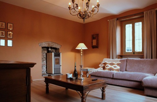 Dego House | Beautiful private villa for 6 people with private pool, WIFI, patio, panoramic view and parking