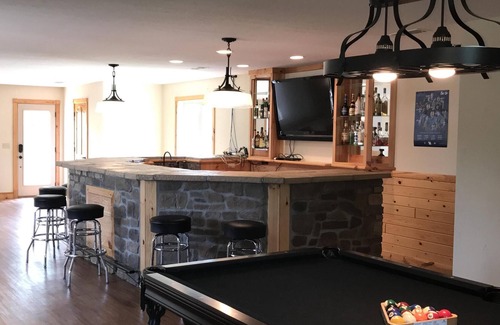 Liberty House | Beautiful Private Retreat only 25 miles from Beautifull Lake Cumberland.