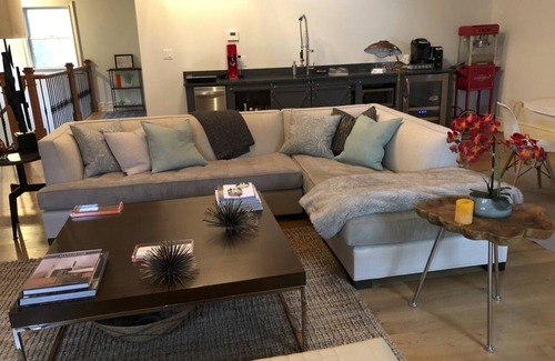 Bridgehampton House | BEAUTIFUL PRIVATE SUITE-2ND FL BARN, SHORT BIKE OR WALK TO VILLAGE & BEACHES