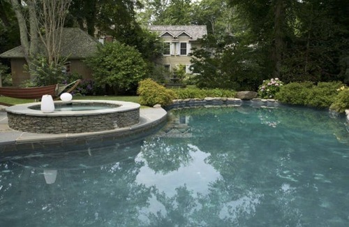 Bridgehampton House | BEAUTIFUL PRIVATE SUITE-2ND FL BARN, SHORT BIKE OR WALK TO VILLAGE & BEACHES