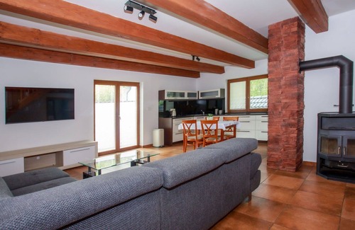 Zabovresky House | Beautiful private villa for 4 people with WIFI, TV, terrace and parking
