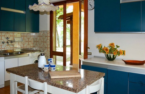 Giugnano Villa | Beautiful private villa for 16 people with private pool, WIFI, TV, terrace, pets allowed and par.