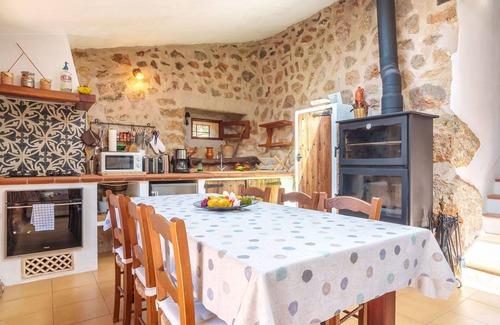 Fornalutx House | Beautiful private villa for 4 people with WIFI, TV, patio and parking