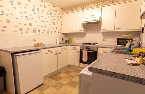 South Galson Villa | Beautiful private villa for 4 guests with WIFI, TV and parking