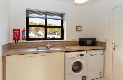 Aviemore Villa | Beautiful private villa for 8 people with WIFI, TV and patio