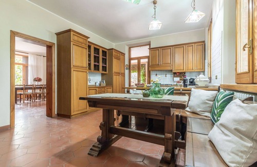 Carassai Villa | Beautiful private villa for 8 guests with WIFI, A/C, TV, patio, panoramic view and parking