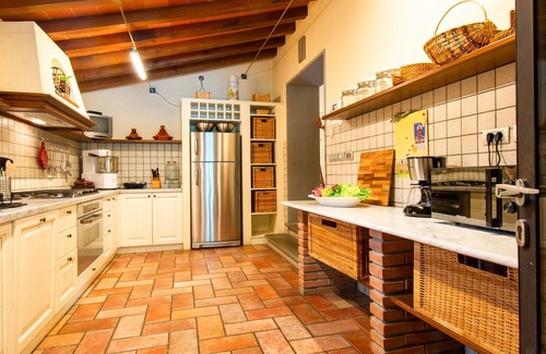 Dicomano Villa | Beautiful private villa with hot tub, A/C, private pool, WIFI, TV, balcony, pets allowed and par.