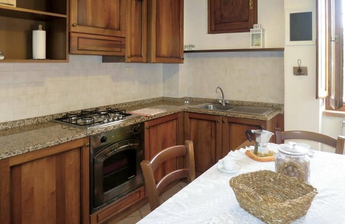 Teverina di Cortona Villa | Beautiful private villa with WIFI, private pool, TV, patio, pets allowed, panoramic view and par.