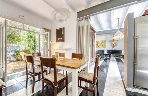Fortia House | Beautiful private villa for 6 people with private pool, WIFI, TV, patio, pets allowed and parking