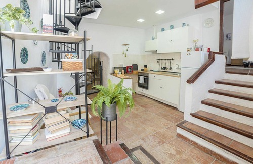 Albaicin House | Beautiful private villa for 4 people with WIFI, TV and terrace