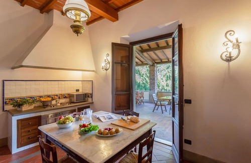 Vicchio Villa | Beautiful private villa with sauna, private pool, WIFI, TV, patio, panoramic view and parking