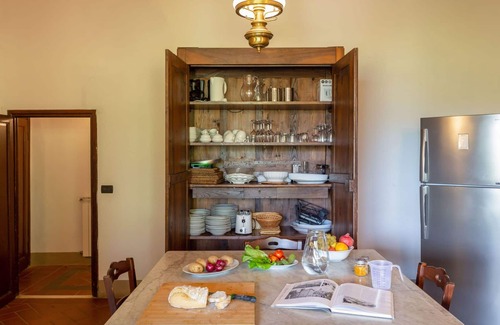 Vicchio Villa | Beautiful private villa with sauna, private pool, WIFI, TV, patio, panoramic view and parking