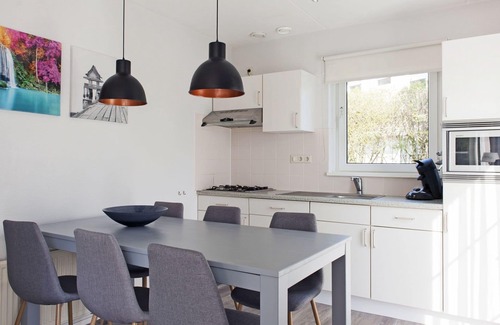 Eernewoude House | Beautiful private villa for 6 guests with WIFI, TV, terrace and parking