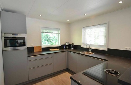 Municipality of Rhenen House | Beautiful private villa for 6 people with pool, WIFI, TV, terrace and parking