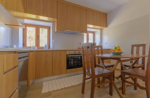 Vilar de Mouros House | Beautiful private villa for 6 guests with WIFI, TV and parking