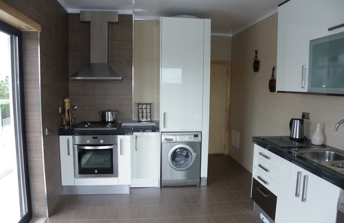 Sao Martinho do Porto Apartment | Beautifully Finished Spacious Penthouse Apartment In A Peaceful Location