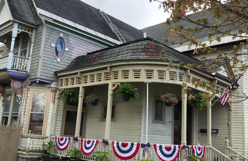 Camden House | Beautiful Queen Anne in Camden!