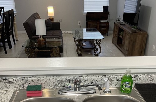Florida Ridge House | Beautiful quiet 3 bedroom 2 bath center of town house