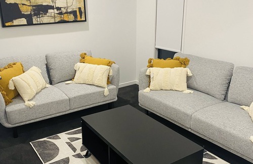 Ripley House | Beautiful, quiet and peaceful living
