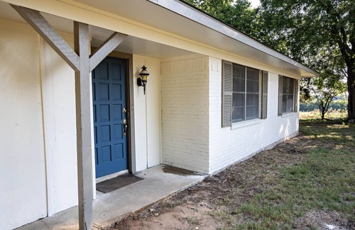 Brookston House | Beautiful quiet home with private lake!