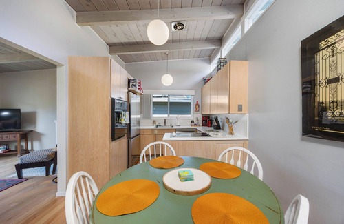 East Richmond Heights House | Beautiful, relaxing home with natural light & beautiful views of San Francisco.