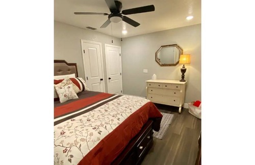 Manteca House | Beautiful remodeled four bedroom two bath